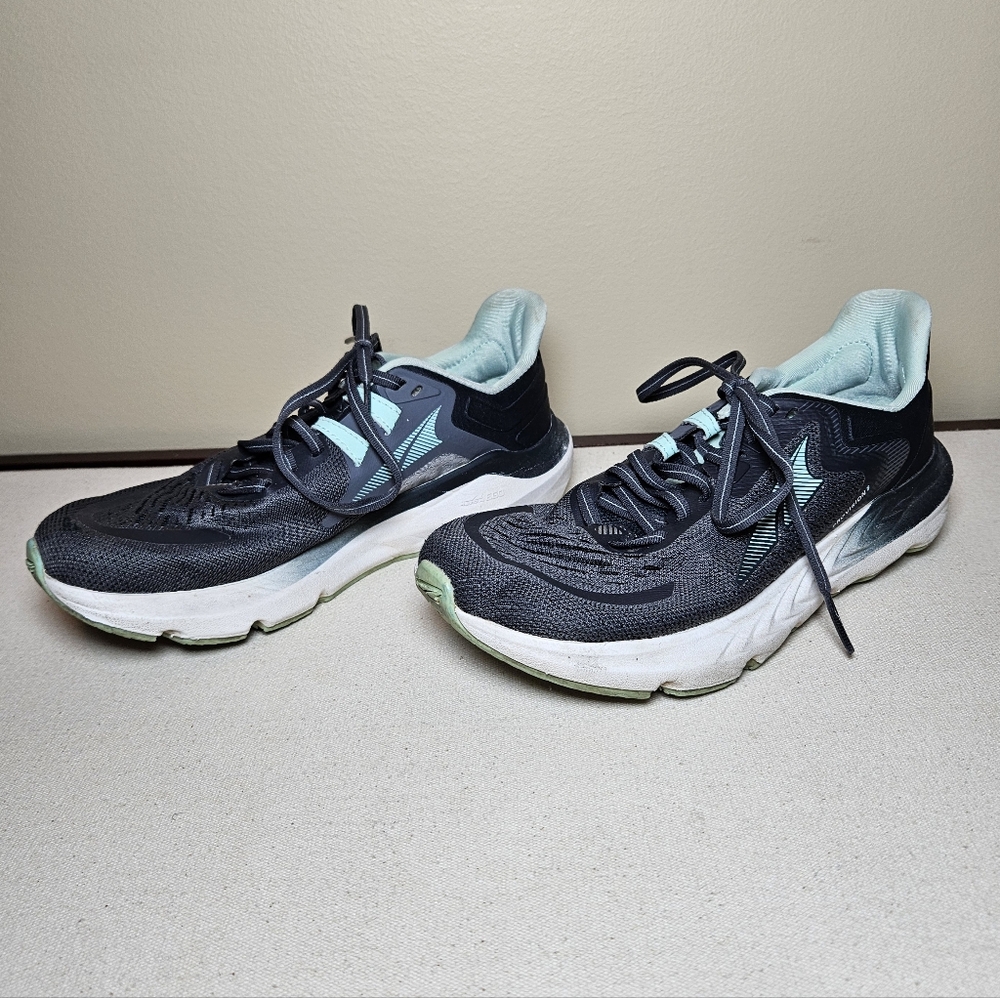 Altra Provision 6 Women’s Running Shoes – Size 7.5